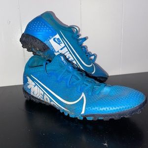 Nike turf soccer shoes